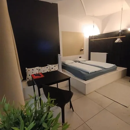 Center 1 * ברטיסלאבה