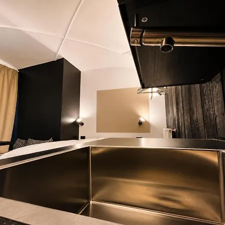 Apartment Center 1 *