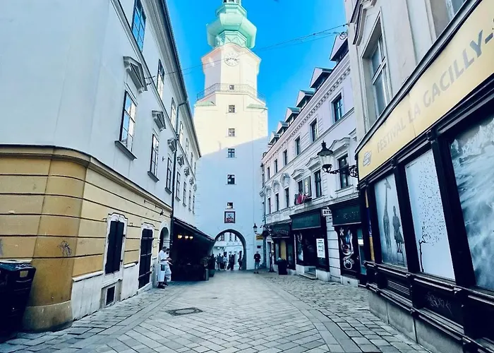 Center 1 Братислава