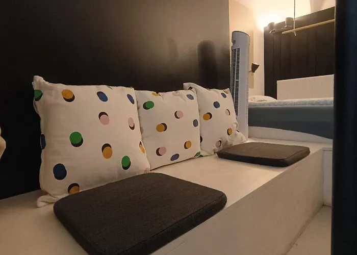 Apartament Center 1 *